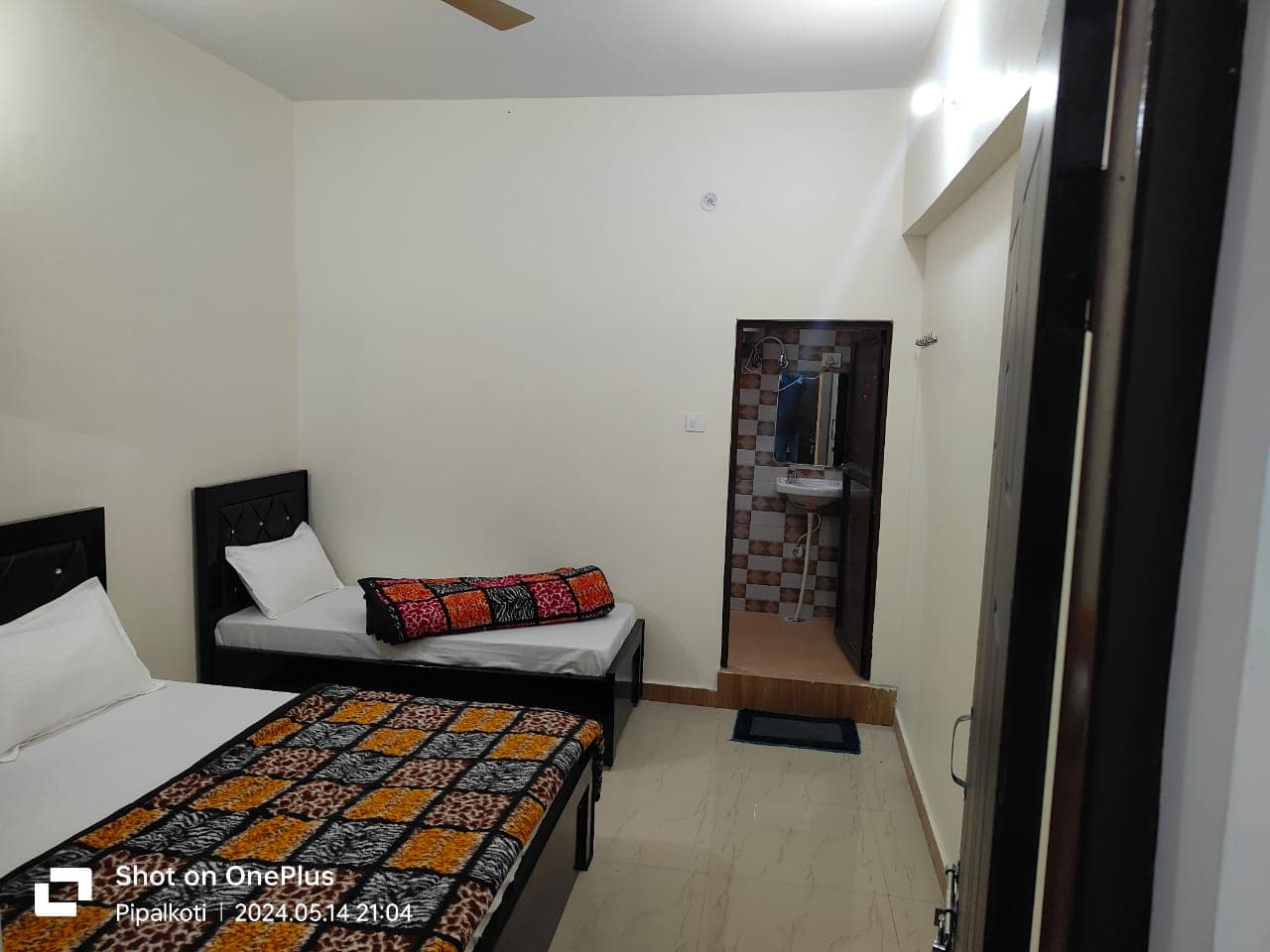 Family Suite Triple Bed - 1